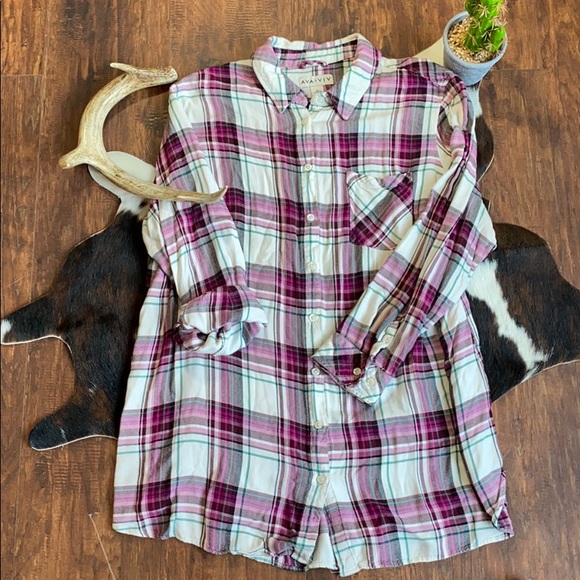 Bundle of 2 Ava & Viv button down shirts - Picture 2 of 7